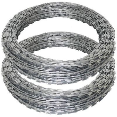 Fabrika Fiyatı Tırnak Tel Çit/ Tırnak Dikenli Tel/ Galvanizli Concertina Tırnak Tel Galvanizli Blade Dikenli Tel Rulolar
