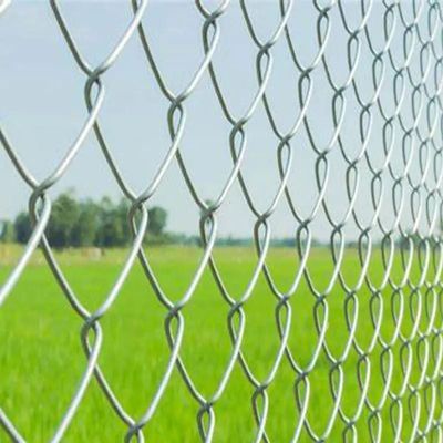 Yüksekliği 2.5m Q195 Metal Galvanizli Zincir Bağlantısı Çit Selvage Knuckled Edge