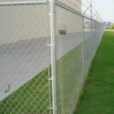 Galvanize Cyclone Wire Mesh Diamond Chainlink Çit Panelleri Chain Link Çit Rulo