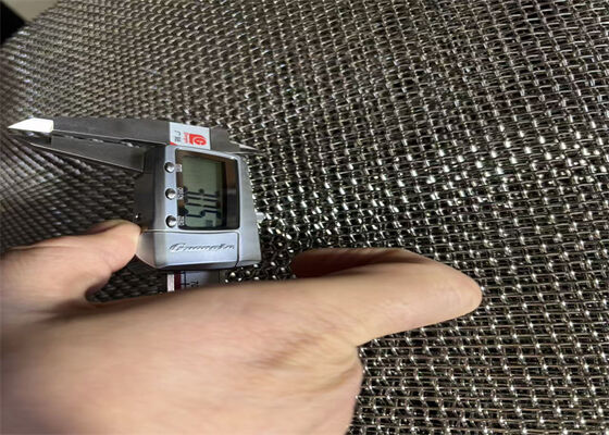 310S Paslanmaz Çelik Malzeme 6 Mesh Delik Boyutu 1.2mx22m Crimped Tel Ağı