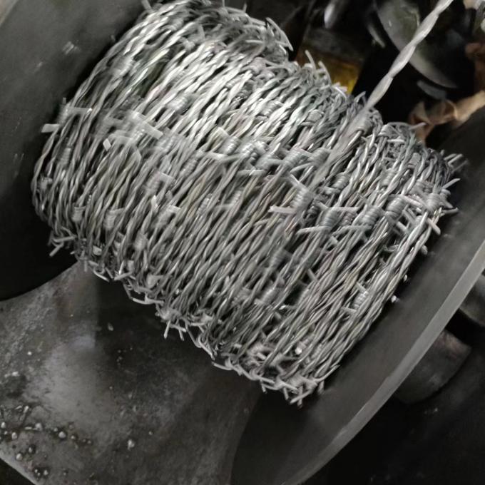 10kg Paslanmaz &Ccedil;elik Concertina Tel Ağı G&uuml;venlik Ağı Dikenli Tel &Ccedil;it 6